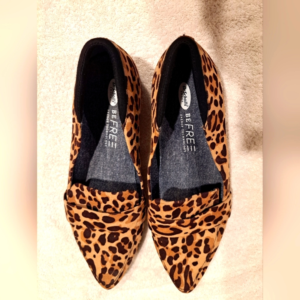 loafer leo print